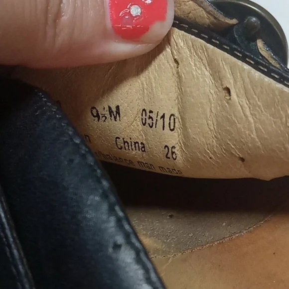 Structured  by clarks black leather embroidered clogs size 9.5 Y2k - Picture 7 of 7